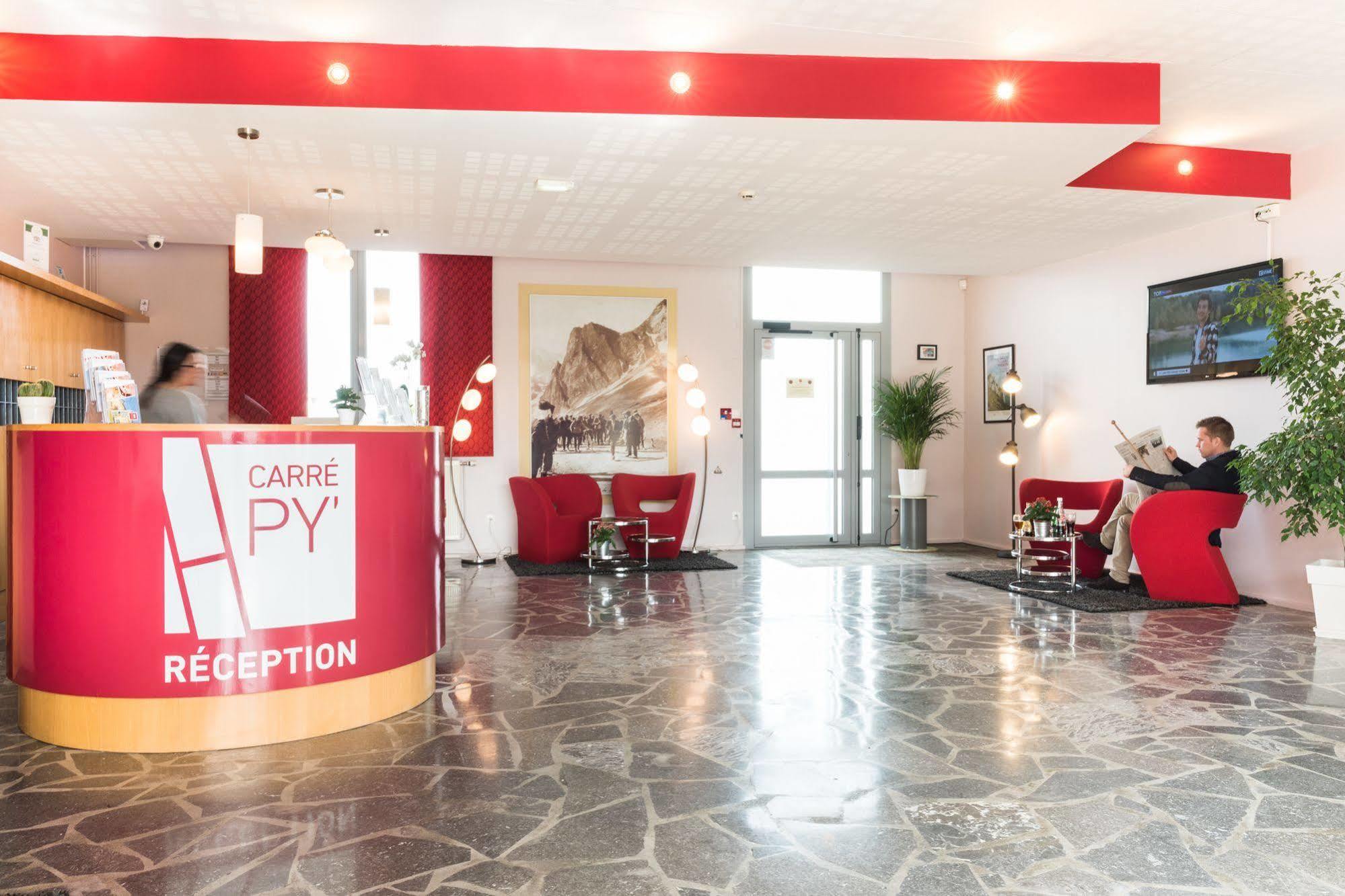 Carré Py' 3*